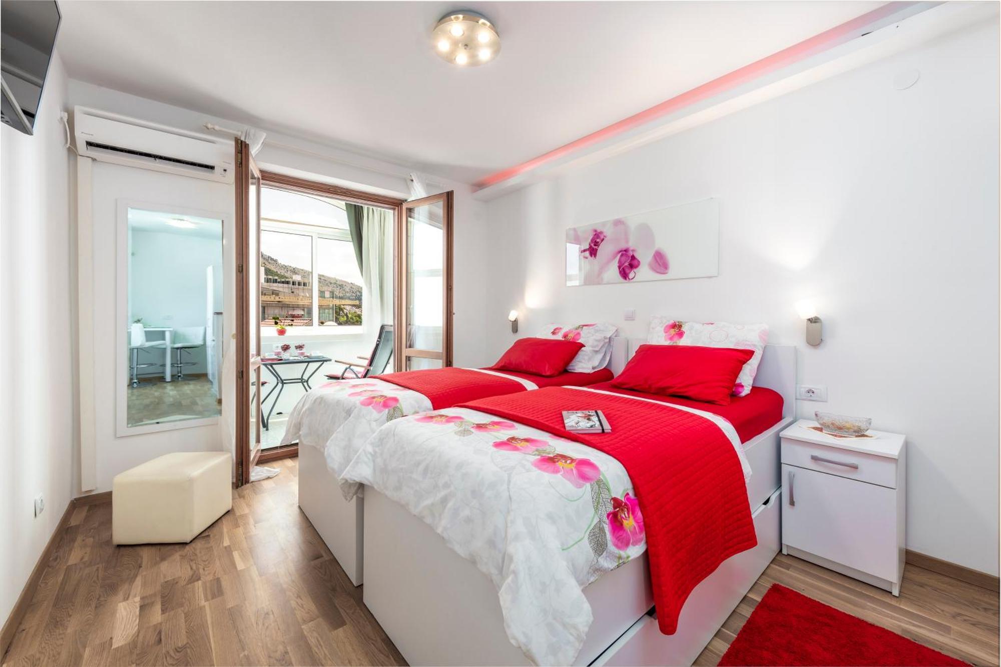 Sb No 2 Apartment *